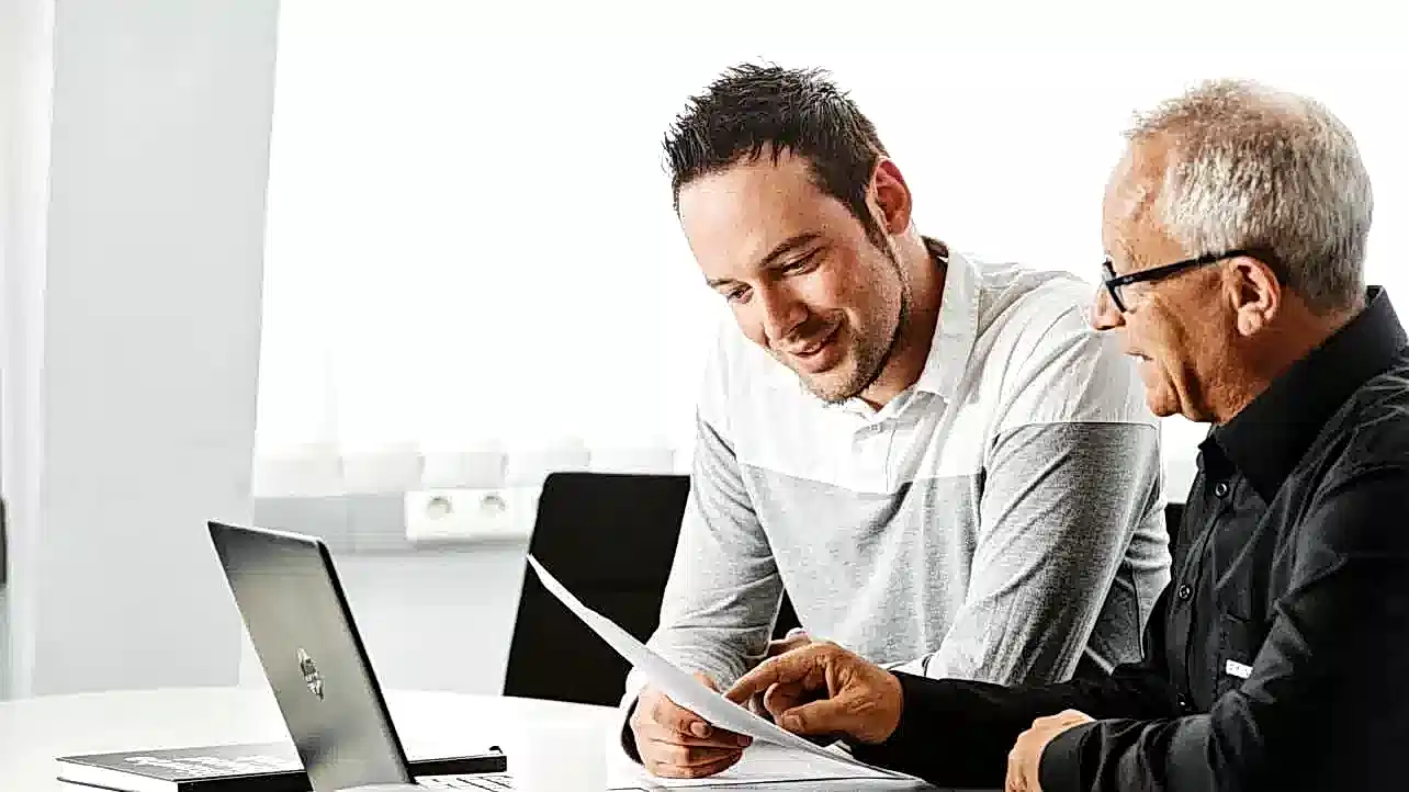 Personalized Assistance & Consultation Service